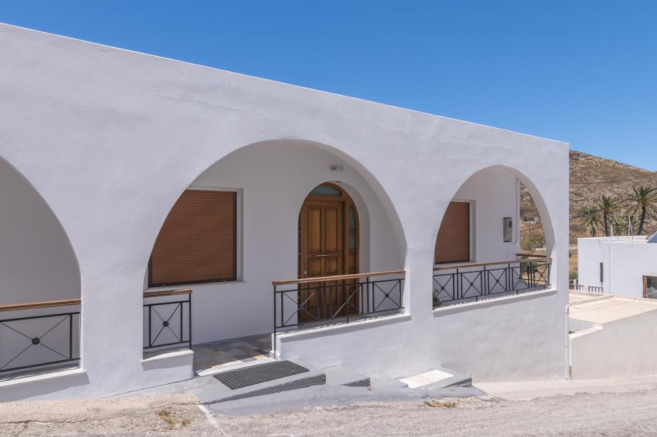 Areti'S Milos Guesthouses Αδάμας Εξωτερικό φωτογραφία