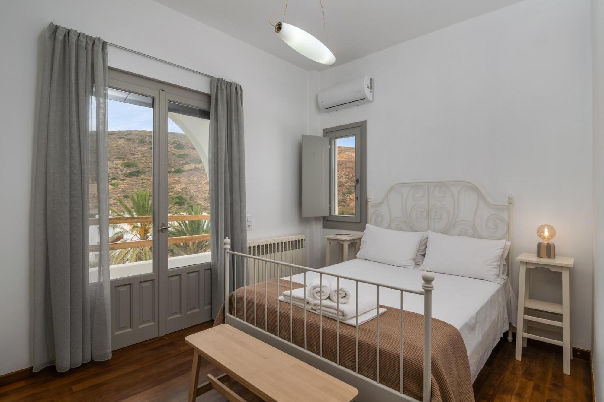 Areti'S Milos Guesthouses Αδάμας Εξωτερικό φωτογραφία